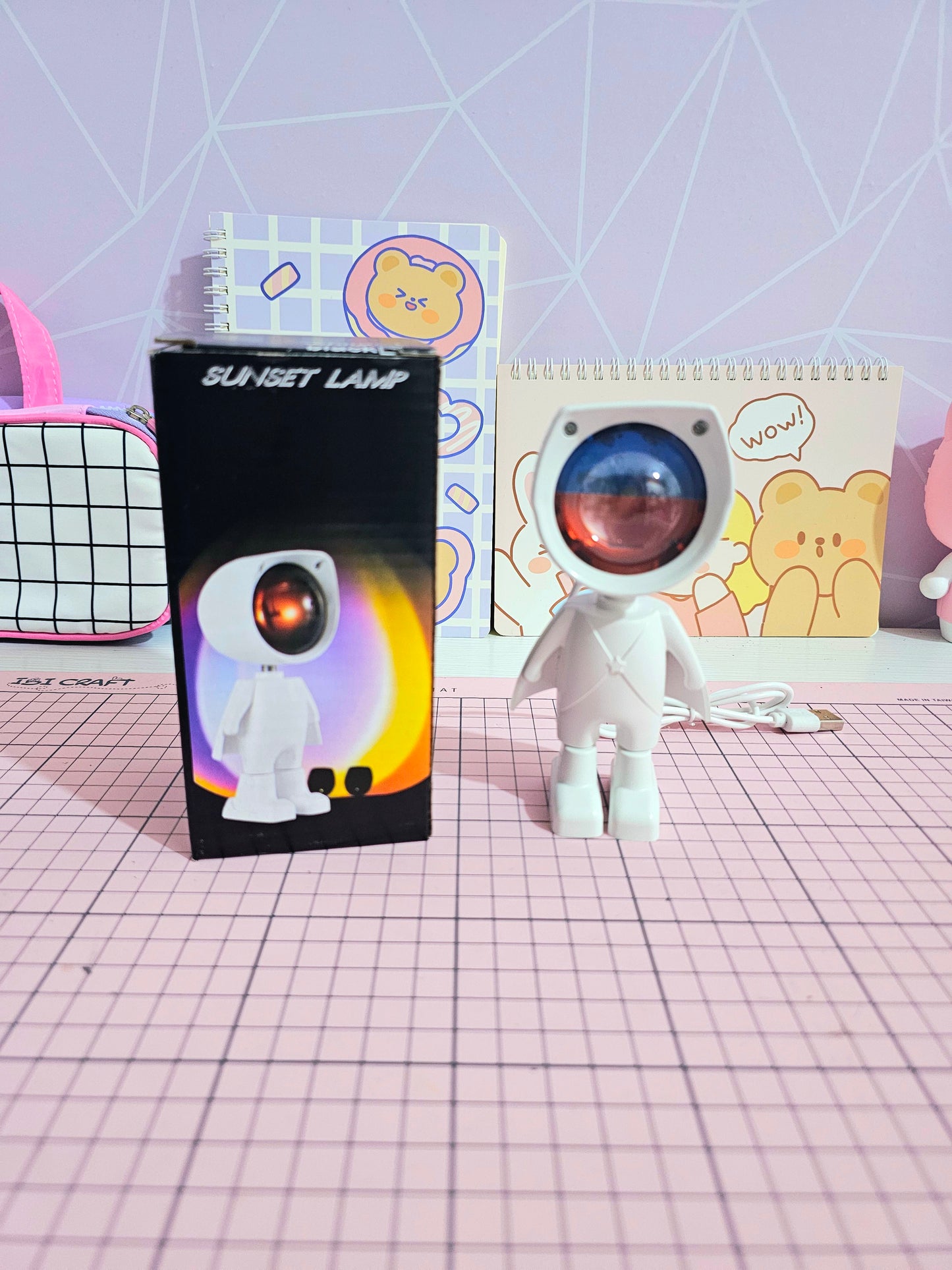 Veladora proyector mini astronauta